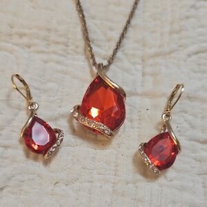Elegant Red and Gold Jewelry Set